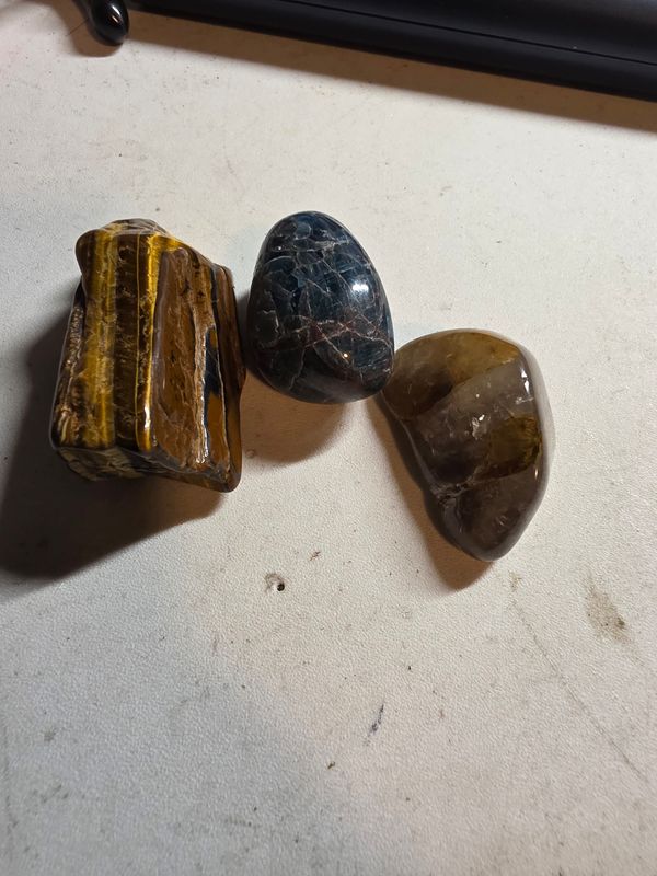 Loose stones for shay