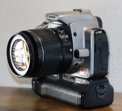 Excellent Like New Canon Rebel XT Silver DSLR with Camera Kit