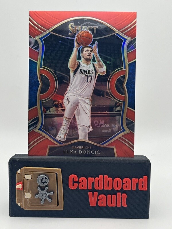 2021 Select Luka Doncic Concourse Red Prizm #15