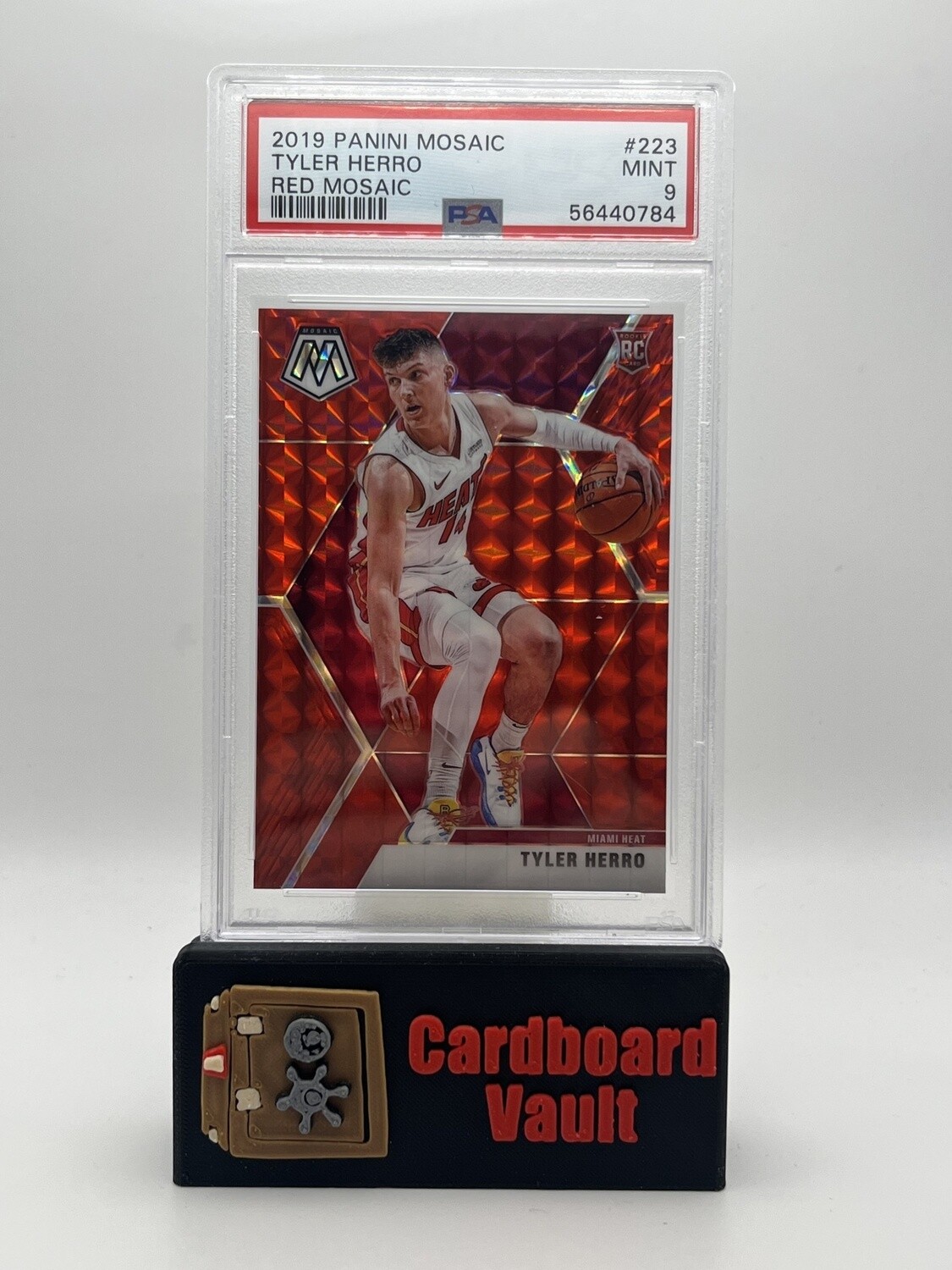 2019 Mosaic Tyler Herro #223 Red Mosaic Prizm PSA 9