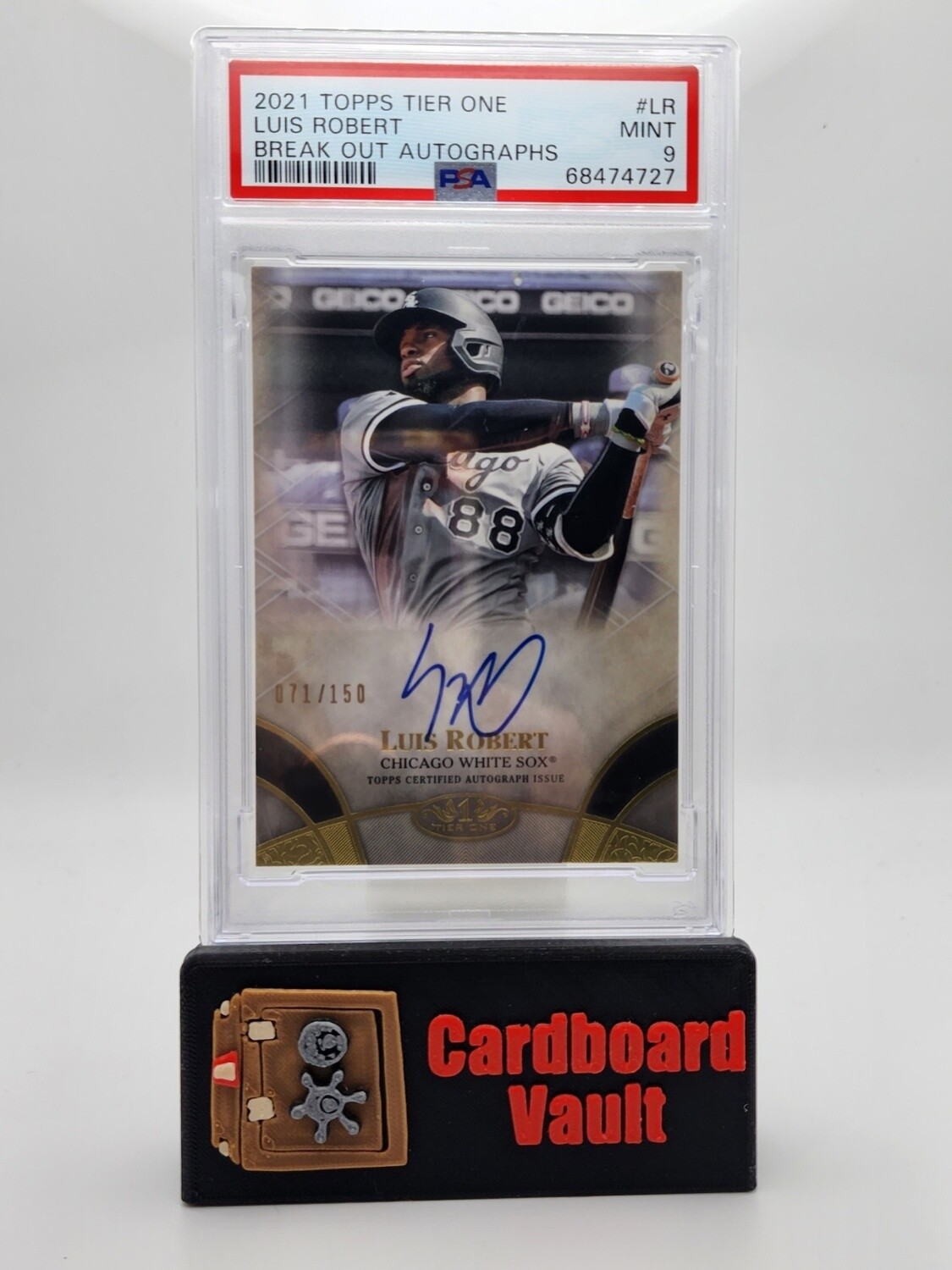 2021 Topps Tier One Break Out Autographs Luis Robert #BOA-LR 071/150 PSA 9