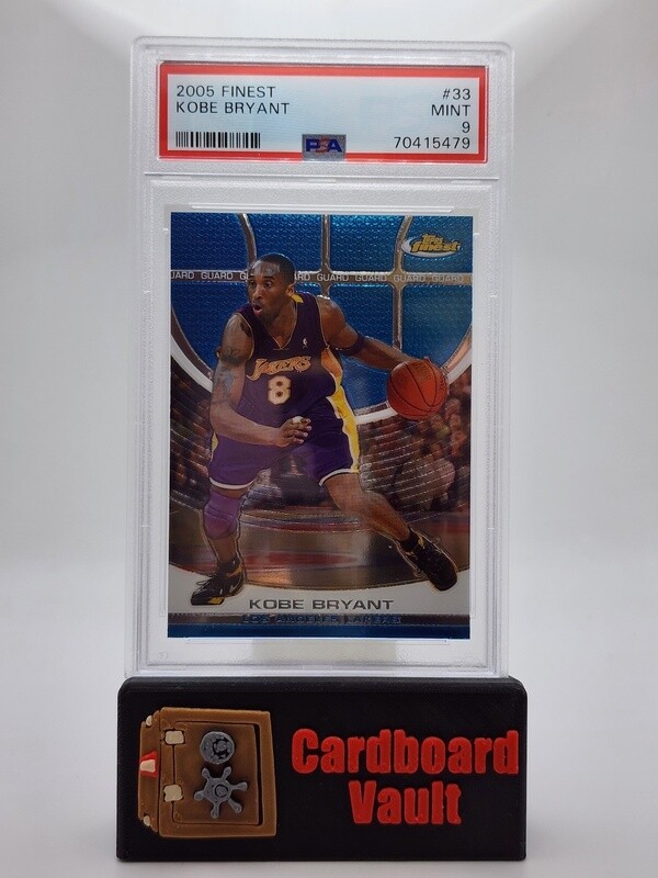 2005 Finest Kobe Bryant #33 PSA 9 70415479