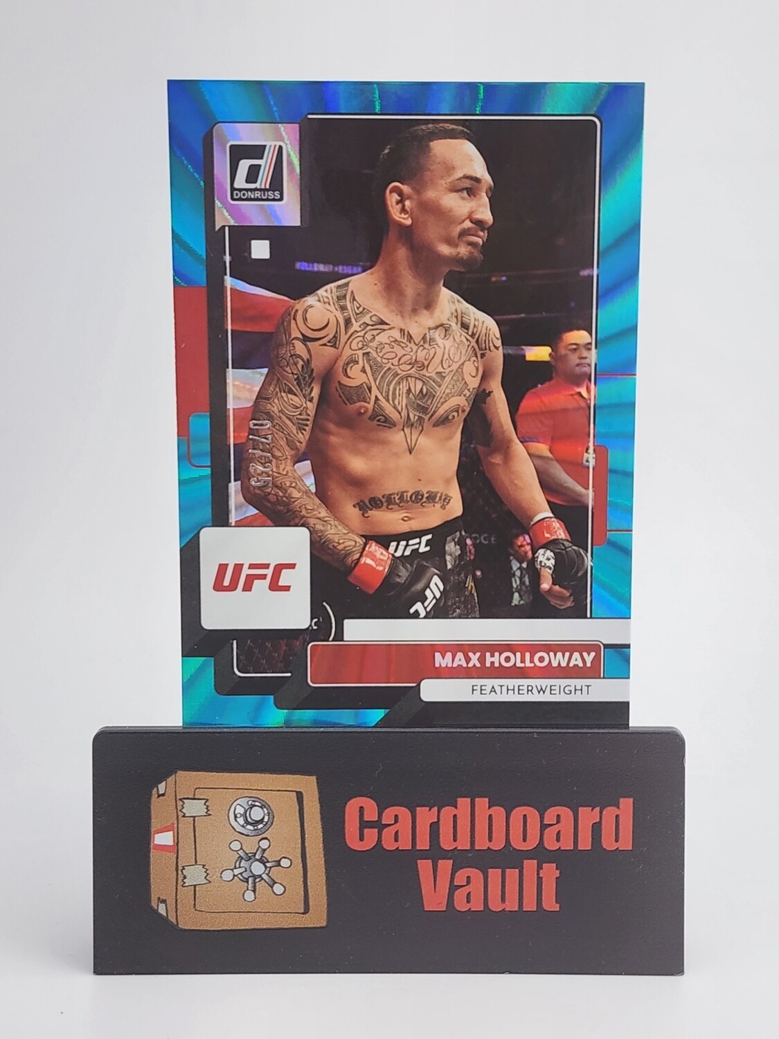 2023 Donruss Max Holloway #145 Teal Laser Holo 07/25