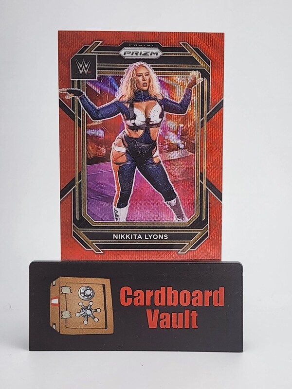 2023 Prizm WWE Nikkita Lyons #170 Red Wave