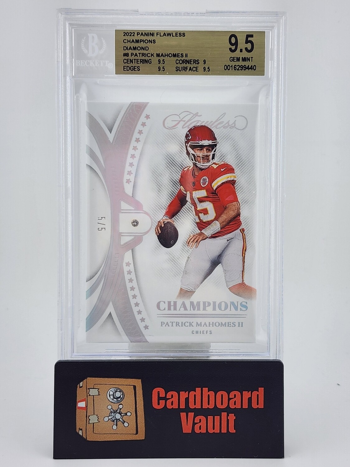 2022 Panini Flawless Champions Patrick Mahomes II #SBC-8 Diamond 5/5 Beckett 9.5 0016299440