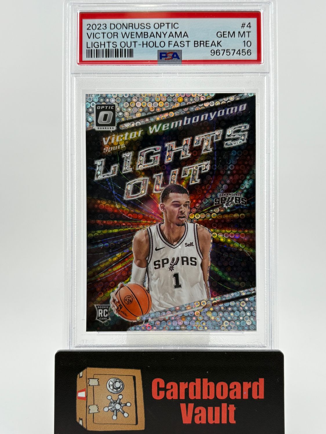 2023 Donruss Optic Victor Wembanyama Lights Out-Holo Fast Break No. 4 PSA 10 96757456