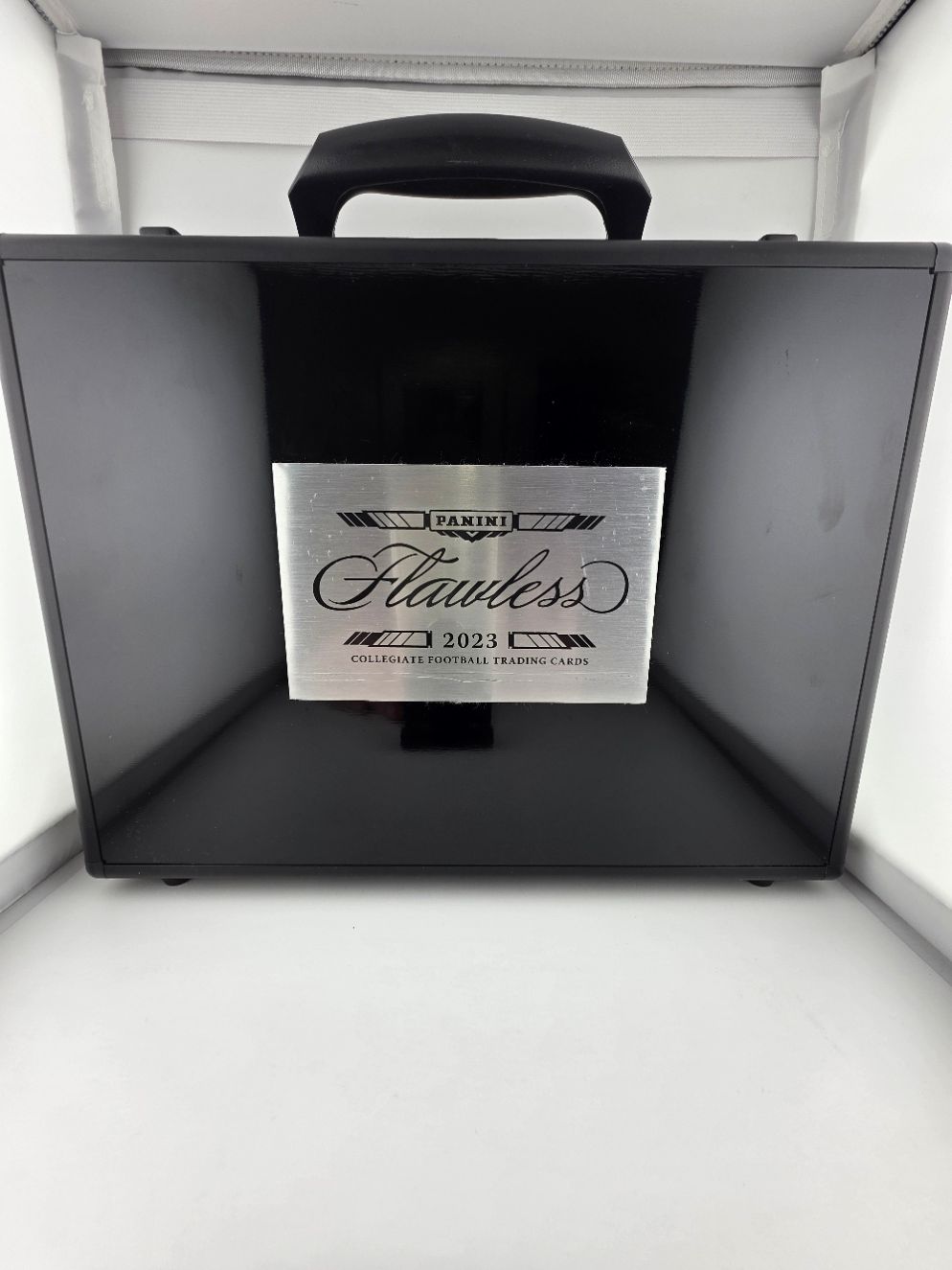 2023 Flawless Collegiate Football EMPTY BRIEFCASE NO CARDS NO CASE SLEEVE INCLUDED Keys included Scratch On Cover-See Photos