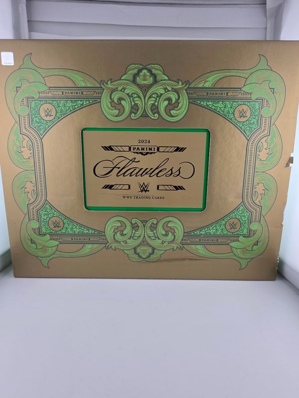 2024 Flawless WWE EMPTY BRIEFCASE NO CARDS Scratch On Cover-See Photos Keys Included