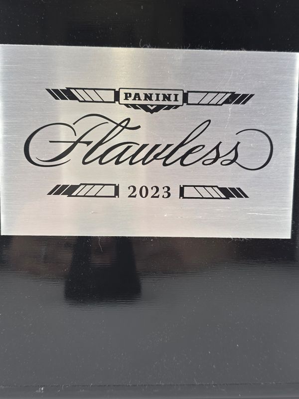 2023 Flawless Baseball EMPTY BRIEFCASE NO CARDS Scratch On Cover-See Photos Keys Included