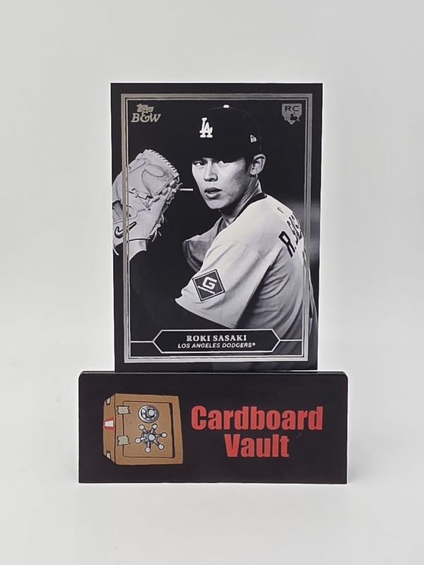 2025 Topps Black And White Baseball Roki Sasaki  Preferred Portraits #PP9