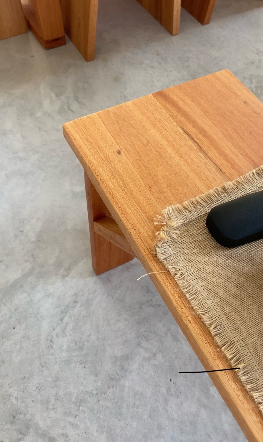 MESA DE CENTRO HYGGE