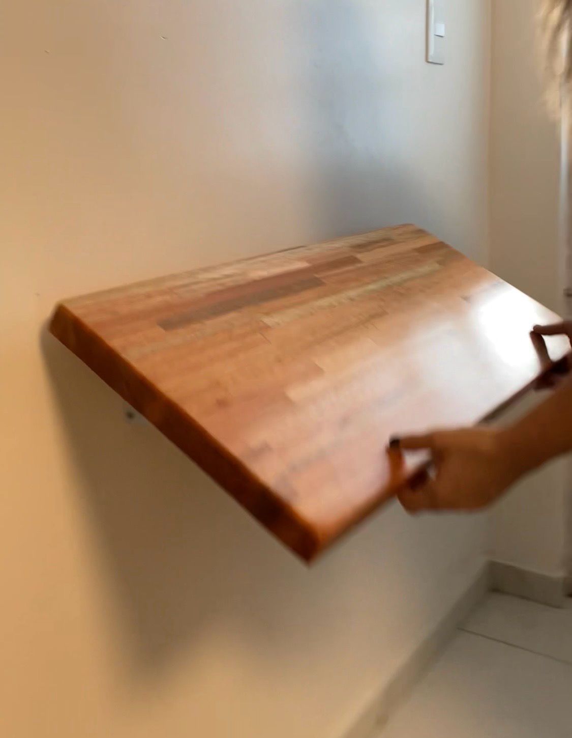 MESA ABATIBLE FINGER