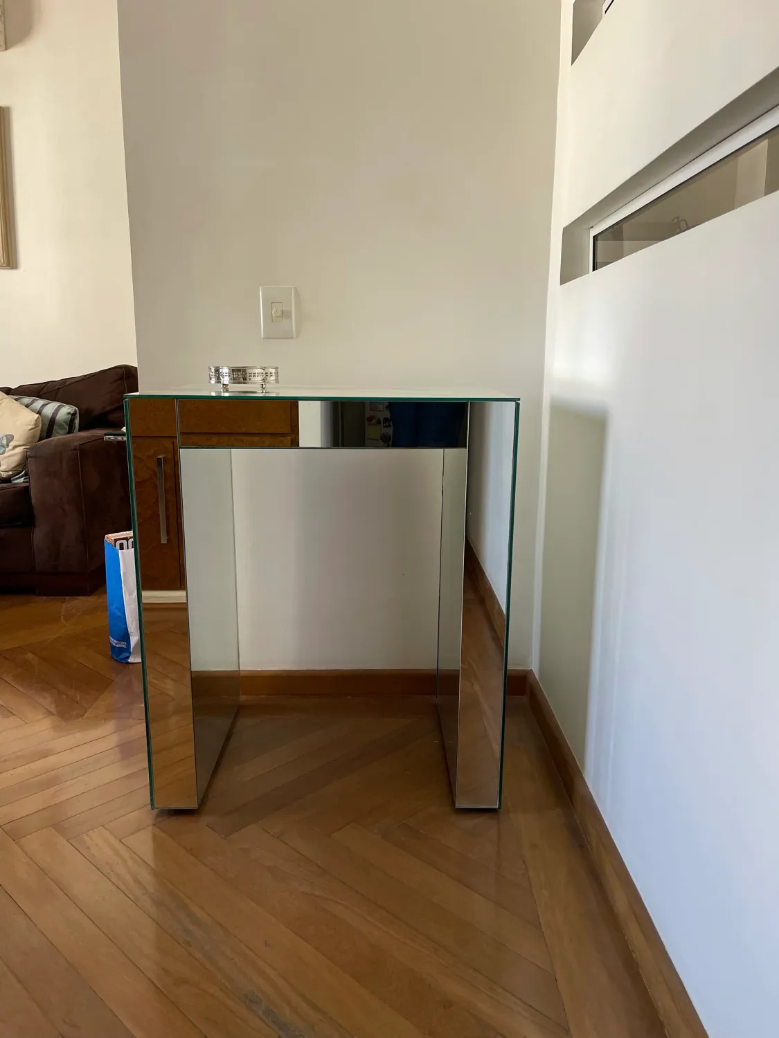 MESA de APOYO ESPEJADA