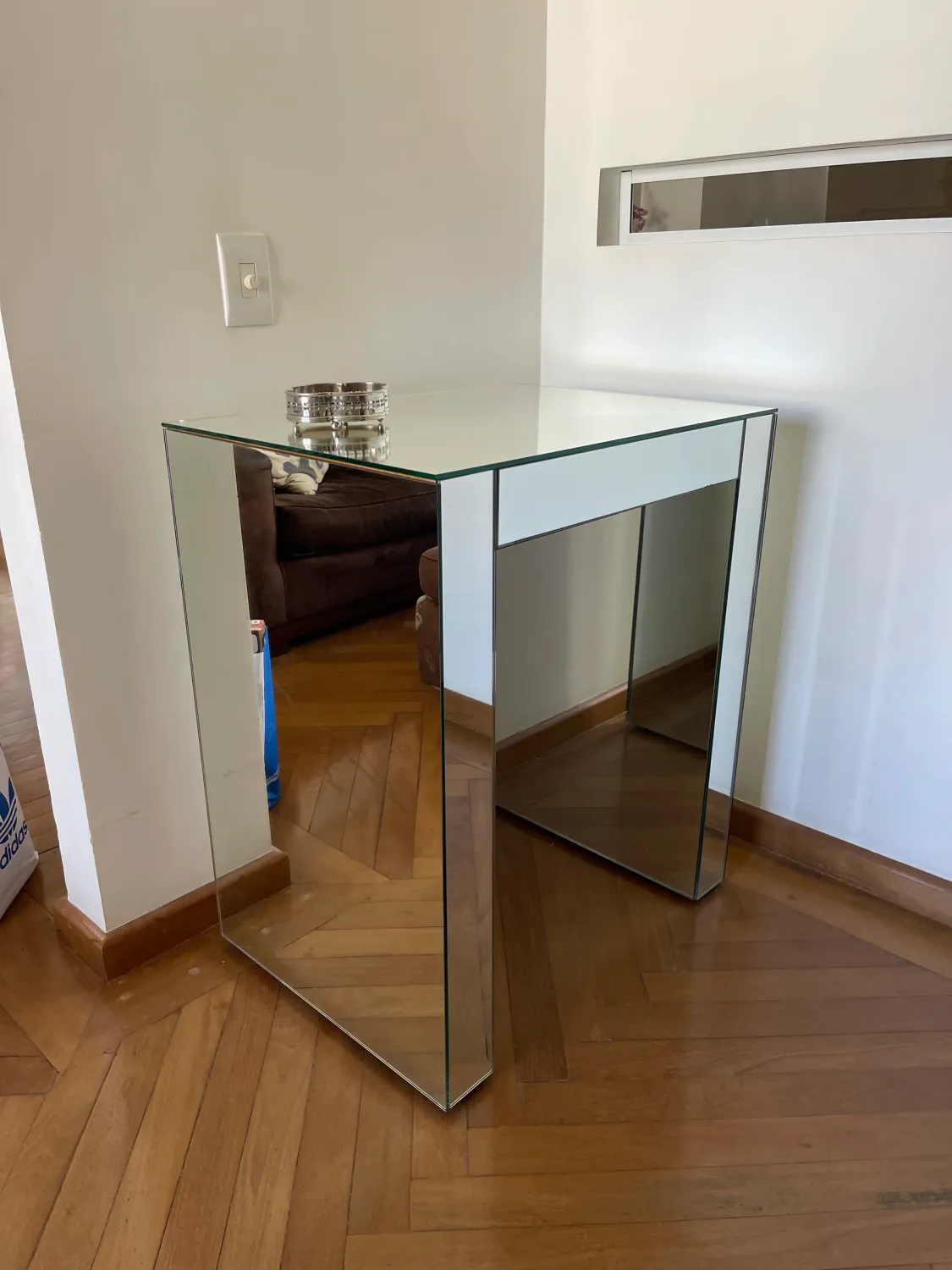 MESA de APOYO ESPEJADA
