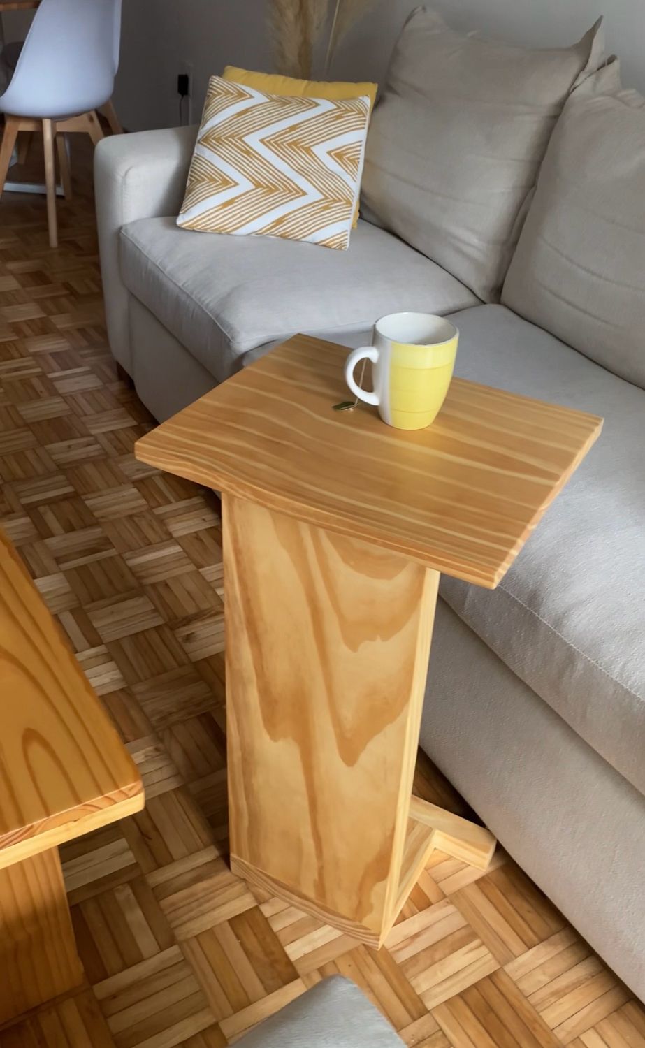 MESA DE ARRIME CHILLPARA SILLÓN