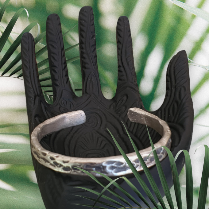 Pulsera/Brazalete ajustable,  ancho 6 mm