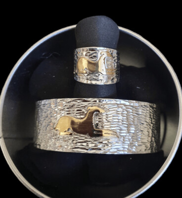 Brazalete Galgo, barzalete de 40 mm y ajustable en plata de ley, y anillo galgo facetados