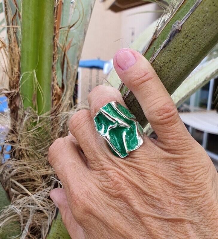 Anillo abierto esmaltado verde, plata 925