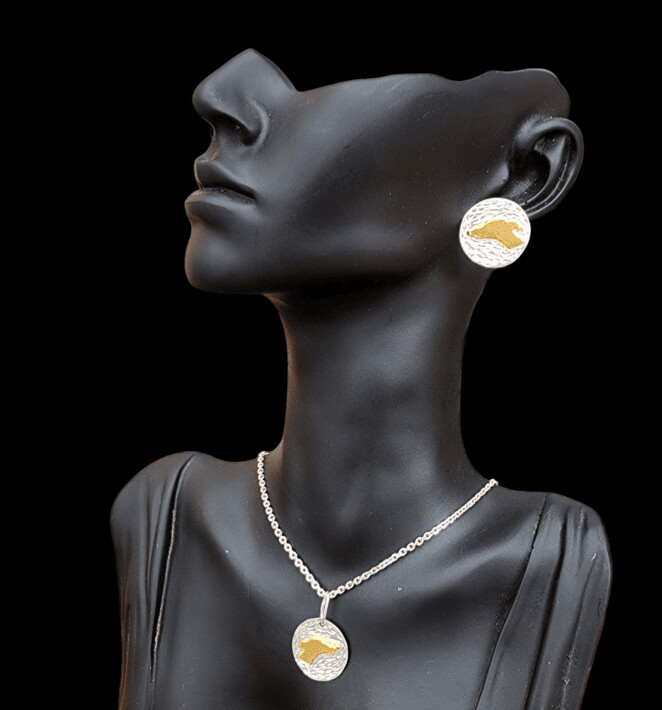 Espectacular conjunto Galgo, colgante y pendientes en Plata y Oro fino.