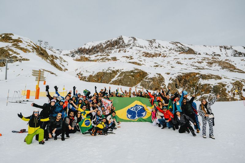 NE CLUB - O Clube de viagens da Never Ends