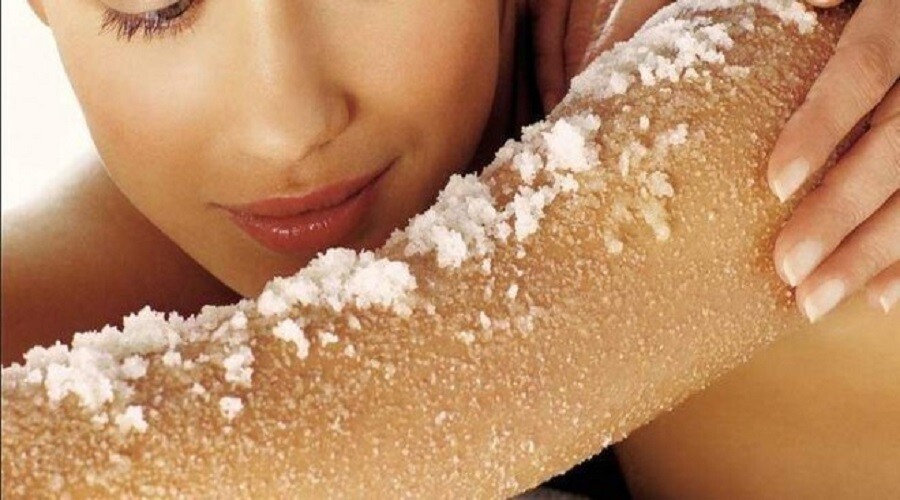 BLUE FARM | kalindra.it. Peeling with natural oils and Dead Sea Minerals