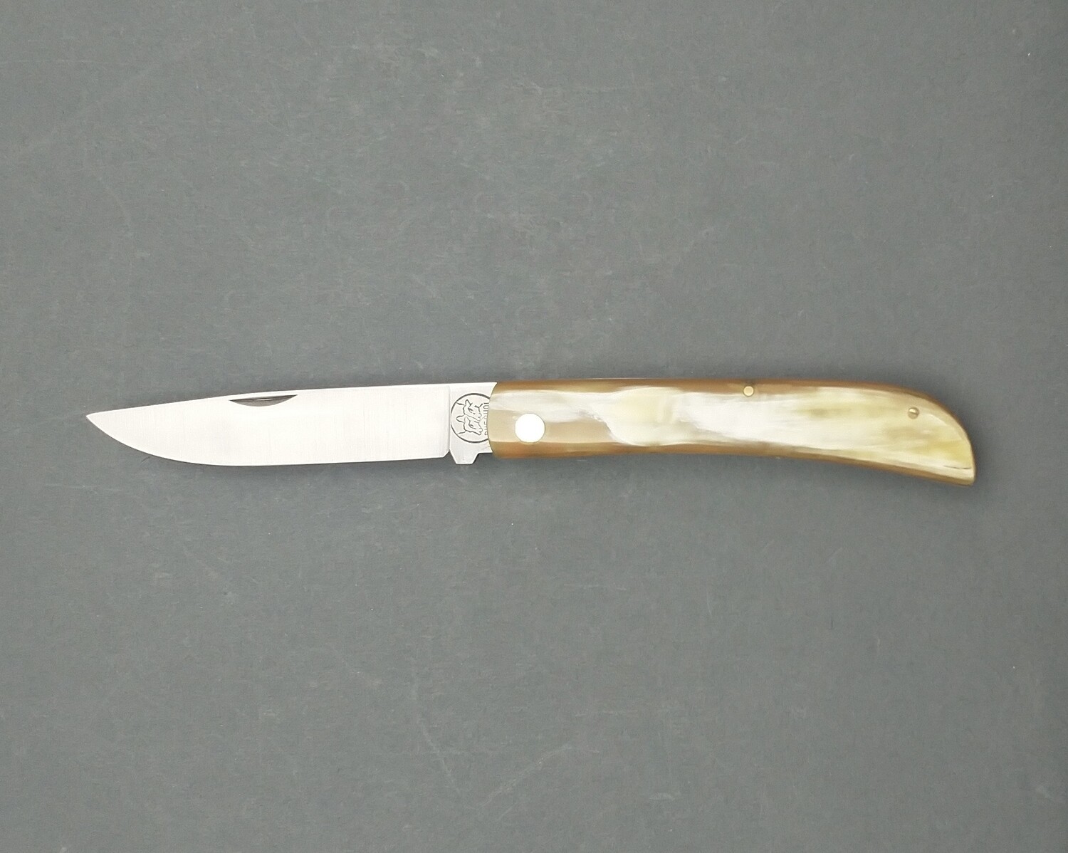 BLUE FARM | Due Buoi Knives. Pocket Honey Horn knife