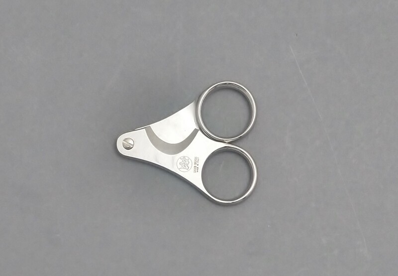BLUE FARM |  Due Buoi knives. Forged stainless steel pocket cigar cutter