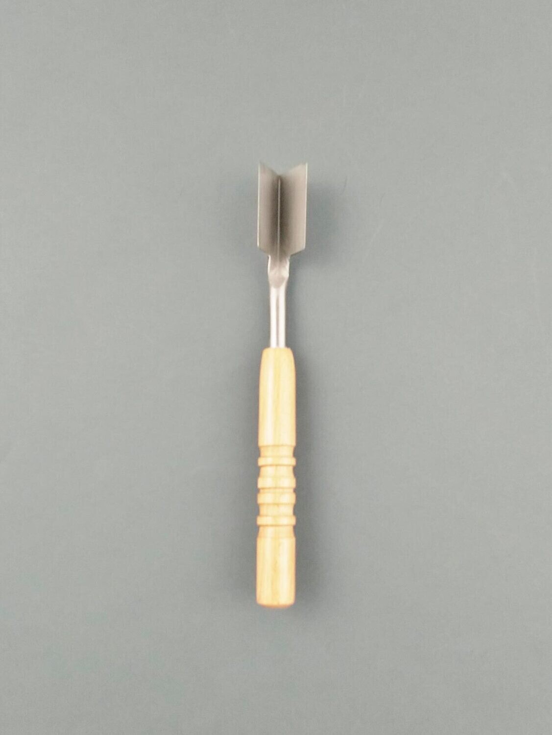 BLUE FARM | Due Buoi knives. 7151. Chisel for ice with forged shaped blade