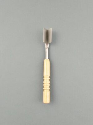 BLUE FARM | Due Buoi knives. 7151. Chisel for ice with forged shaped blade