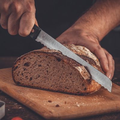 Bread knives