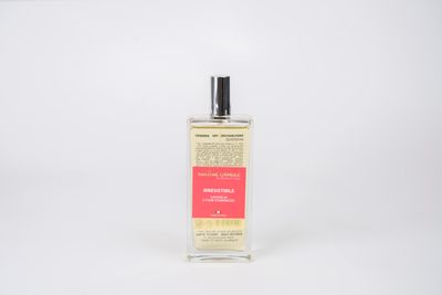 KALINDRA | Bonturi. Room spray fragrances line Lei é: Irresistibile. 100 ml / 3,38 fl oz