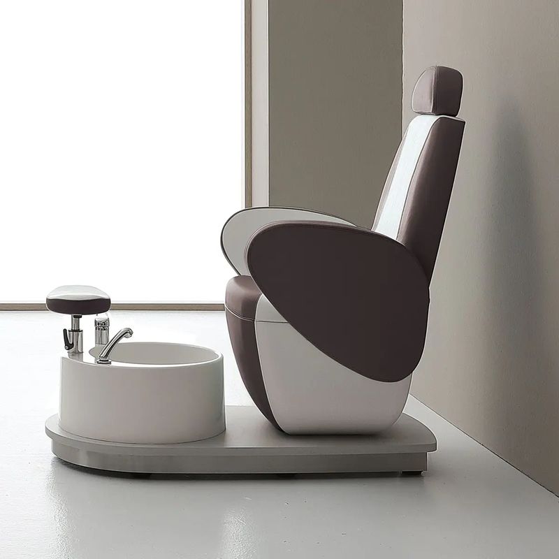BLUE FARM | Vismara. Edge. Podiatry spa chair