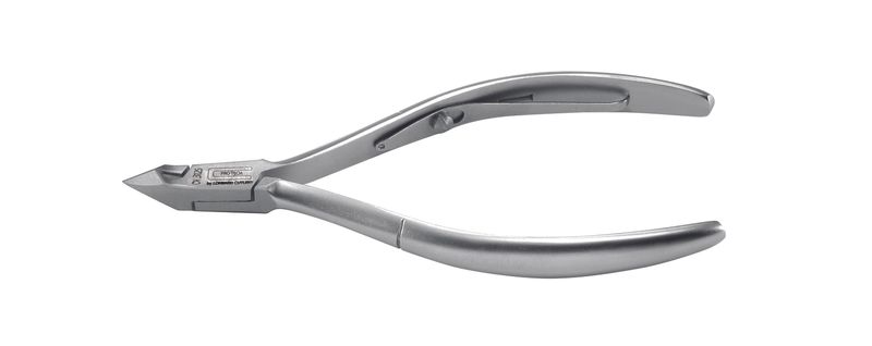 BLUE FARM | Lombard. Cobalt leather cutter, curved, overlapping, single bar spring