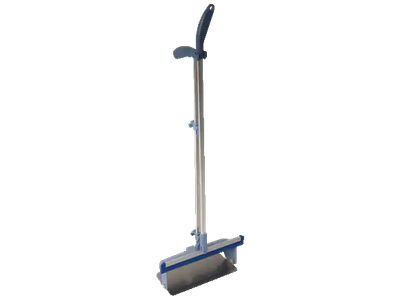BLUE FARM | Vileda Professional. Long handle open shovel for bag. Stainless steel base