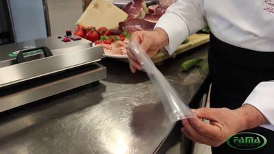 KALINDRA | FAMA. Stainless steel vacuum sealer with 550 sealing bar