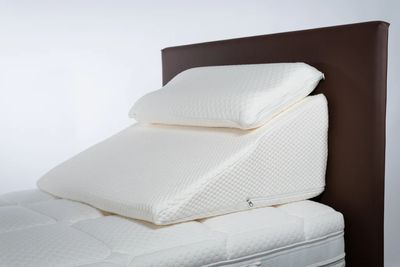 KALINDRA | Orthopedic pillows. 3 in 1 Wedge Pillow