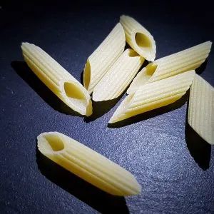 KALINDRA | Lo Conte. Mezze Penne. 500 gr / 17.64 oz
