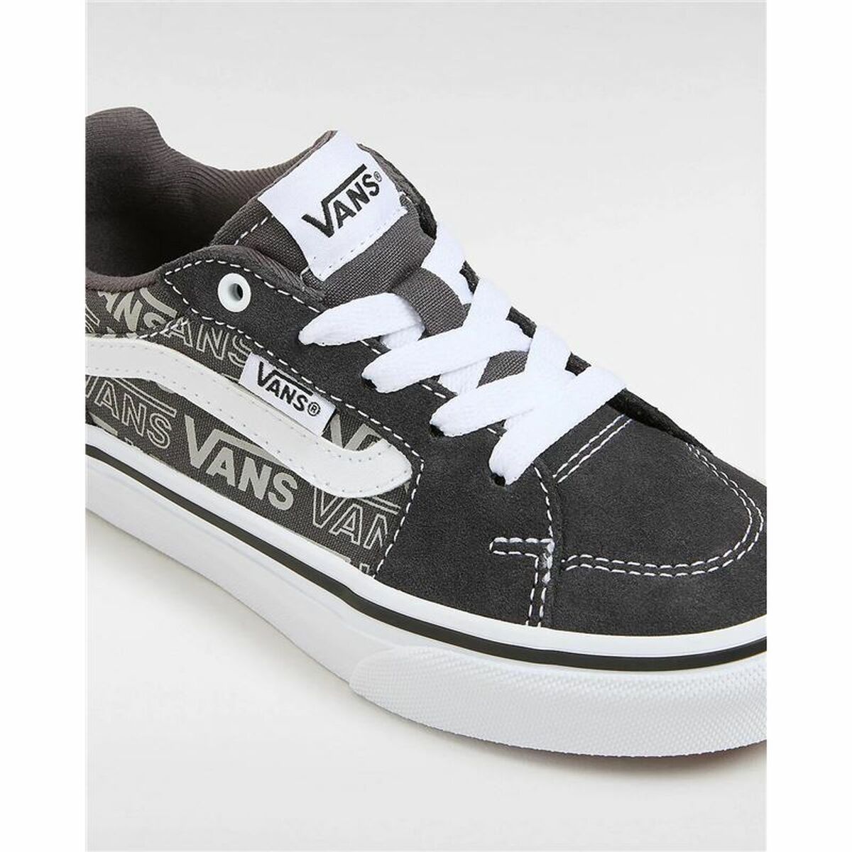 KALINDRA | BB. Children’s Casual Trainers Vans Filmore Tona Black