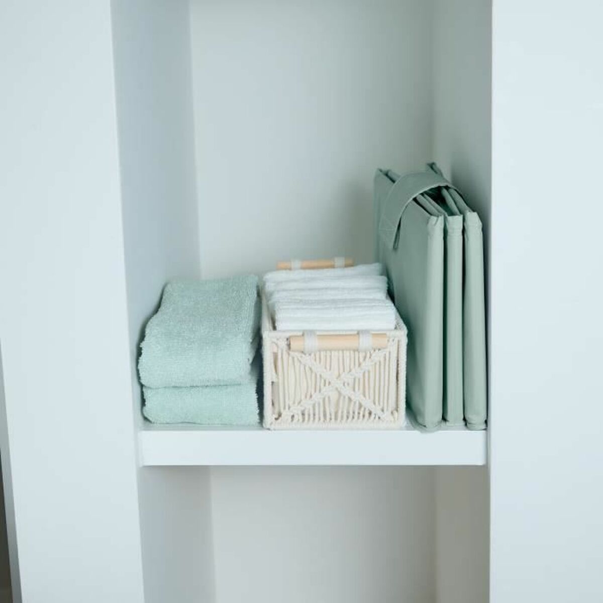 KALINDRA | BB. Bathtub Ingenuity