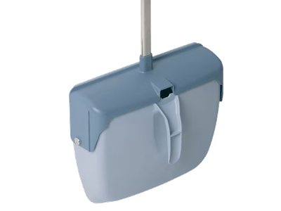 BLUE FARM | Vileda Professional. Closed long handle shovel