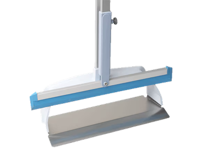 BLUE FARM | Vileda Professional. Long handle open shovel for bag. Stainless steel base