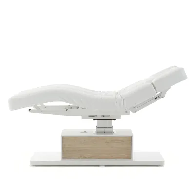 BLUE FARM | Vismara. The Ben &amp;​ Mover. Single column electric massage table