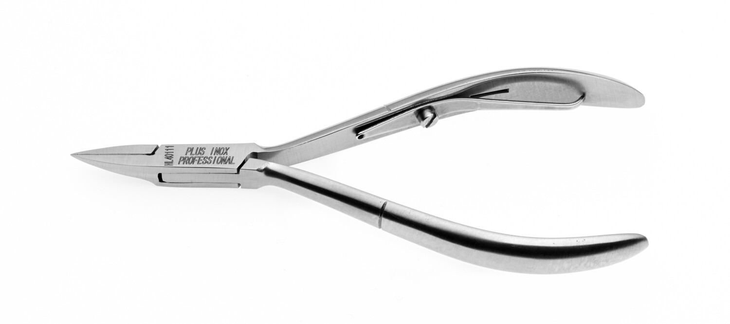 Ingrown nail clipper X-Care with round tip, recessed and bar spring. Made of high-carbon stainless steel. Kalindra cutlery