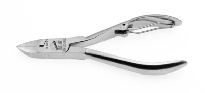 X-Care Skin Nipper, overlapped, single wire spring. Made of high-carbon stainless steel. Kalindra cutlery