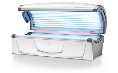KALINDRA | INP. Luxura X 3. Professional tanning bed with 32 low-pressure lamps and 3 high-pressure lamps. Available in 3 variants