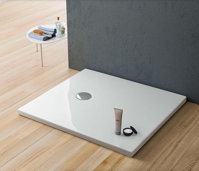 BLUELINE | Glass. Planor. Extra-flat shower trays in reinforced acrylic. 2 models and many sizes available