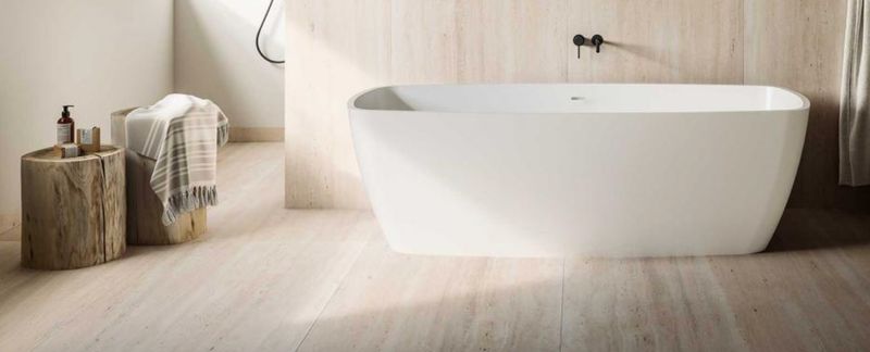 BLUELINE | Glass. Freya. Freestanding bathtub in matte white MineraLite. Dimensions: cm 171 x 78 x 53.5 h