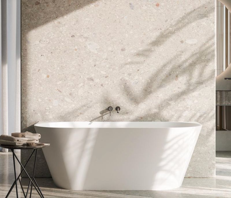 BLUELINE | Glass. Queen. Freestanding bathtub in matte white MineraLite. 2 sizes available
