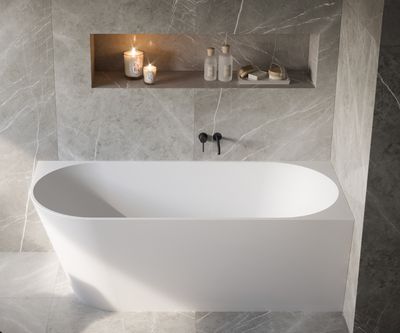 BLUELINE | Glass. Malibu. Freestanding bathtub in matte white MineraLite. 2 models available