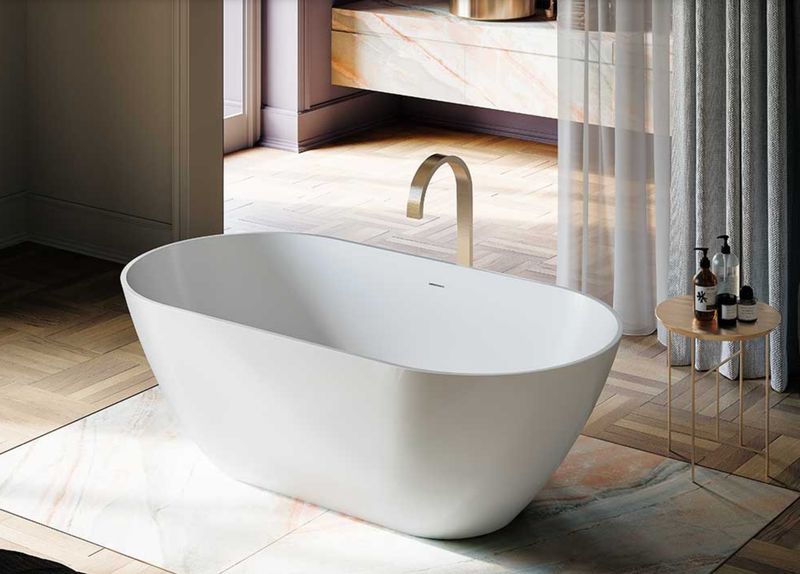 BLUELINE | Glass. Plum. Freestanding bathtub in matte white MineraLite. 2 sizes available